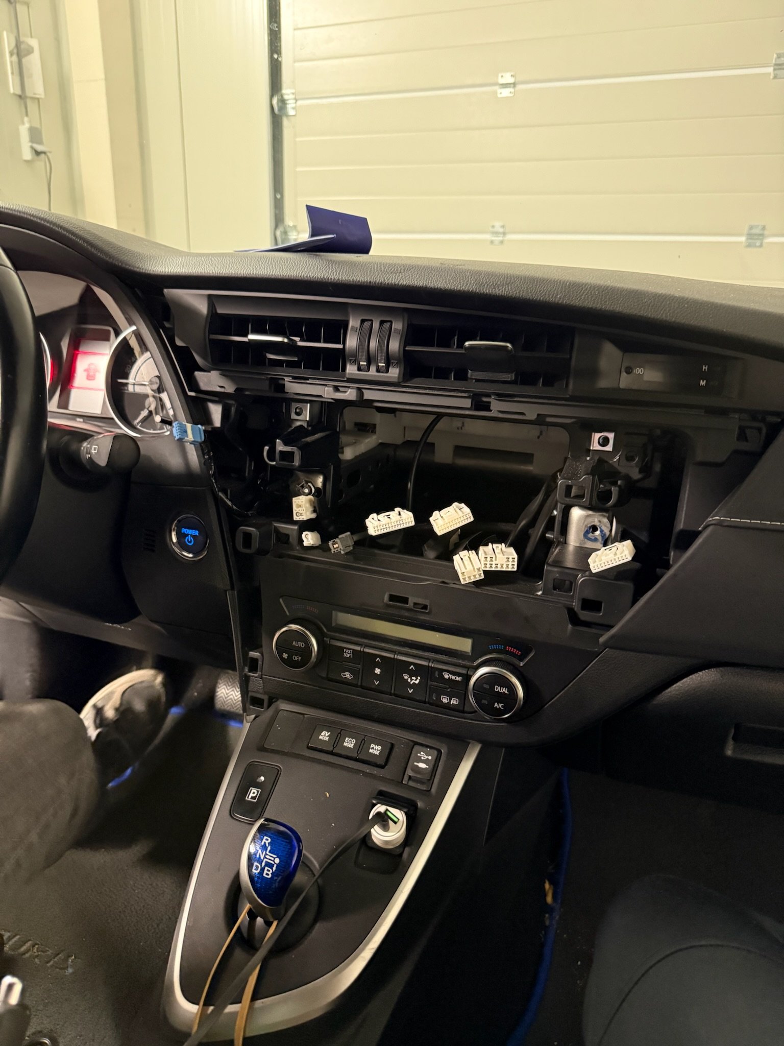 Auto elektronica werk