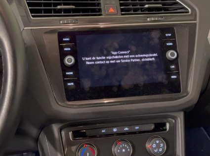 Apple CarPlay en Android Auto in een auto-dashboard